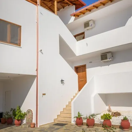 Stelios Inn